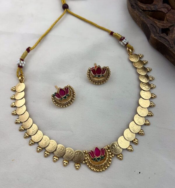 Lotus Kaasu Necklace