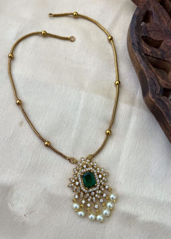 Shot Pendent Chain Green