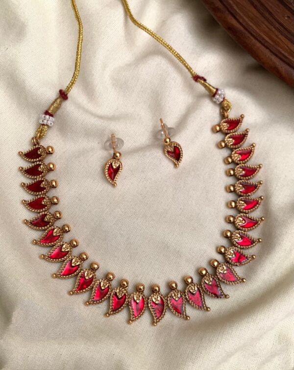 Red Pulinagha Necklace