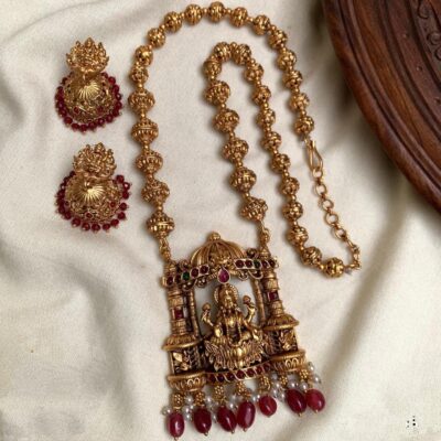 Saraswathi Mandap Haaram Red