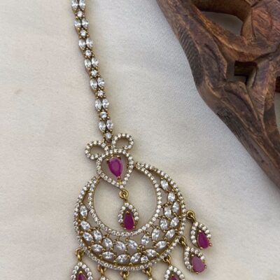 Moon Rubi Pink AD Maangttikka