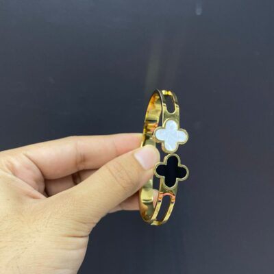 Tora Bangle