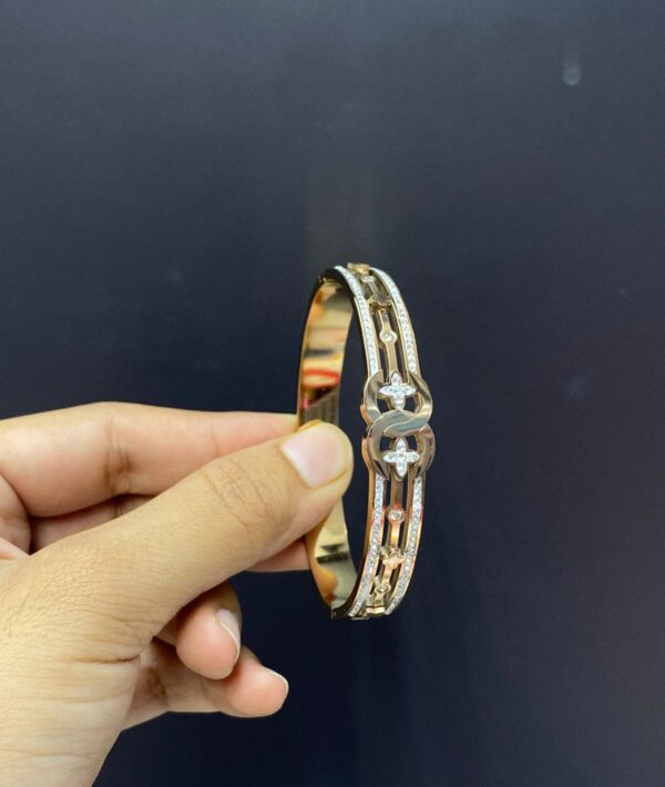 Zavya Chain