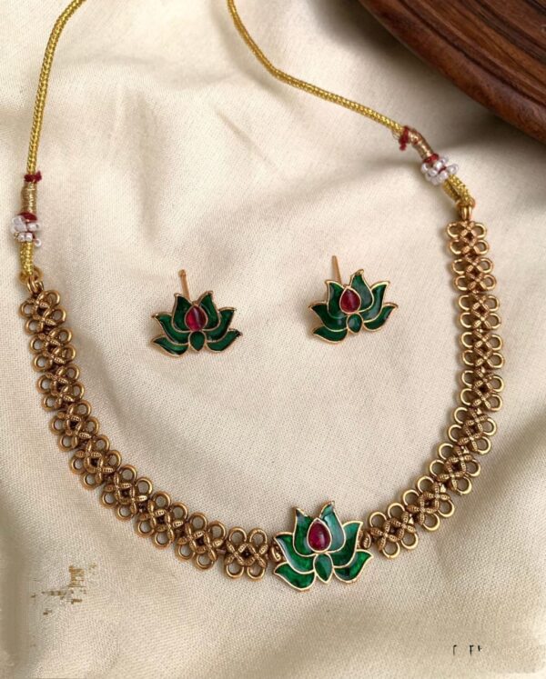 Green Lotus Necklace
