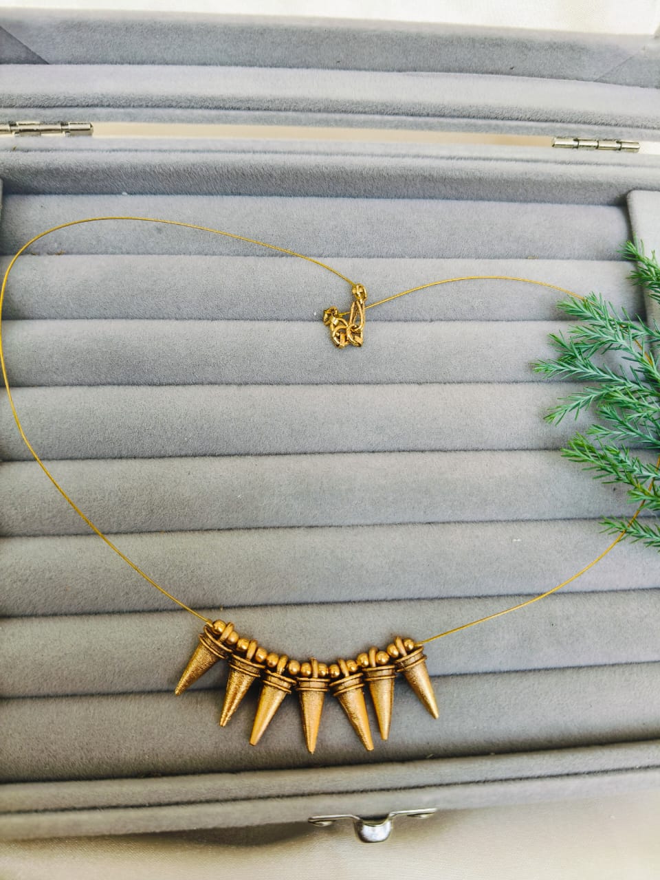 Invisible Corn Pendant Chain