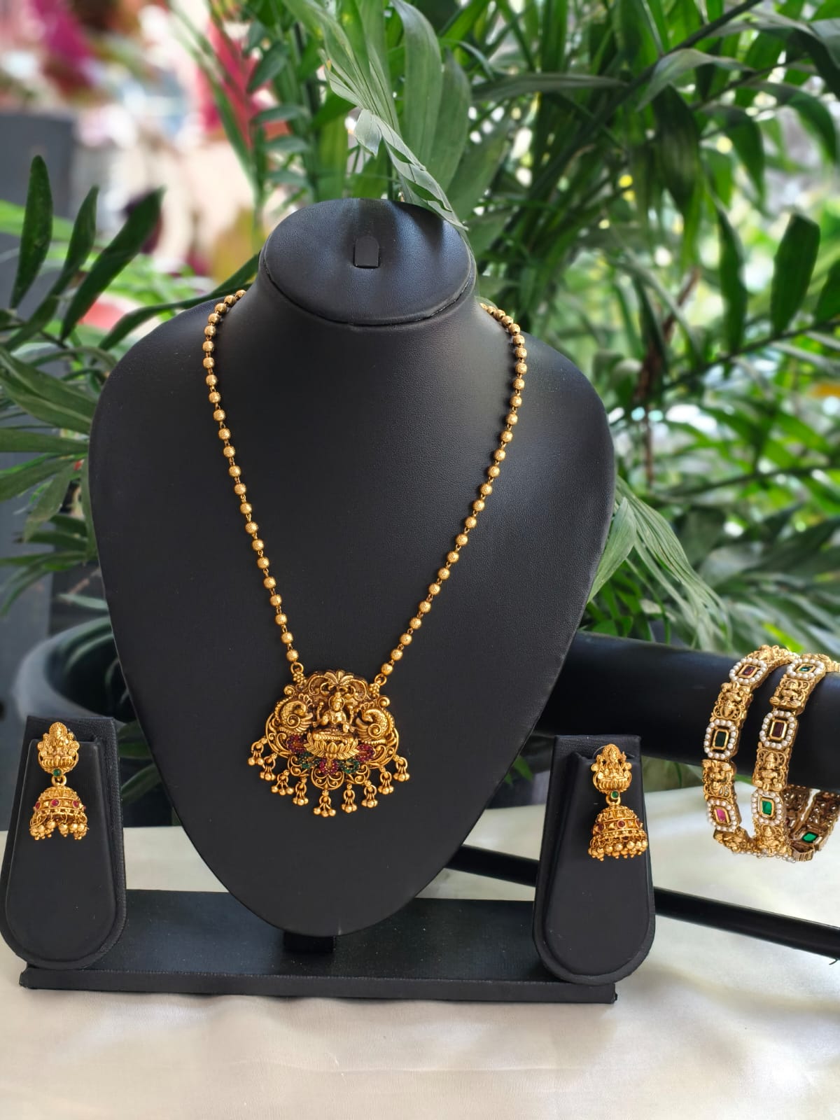 Lakshmi Haaram With Bangles