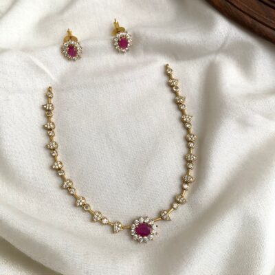Mohini Neck