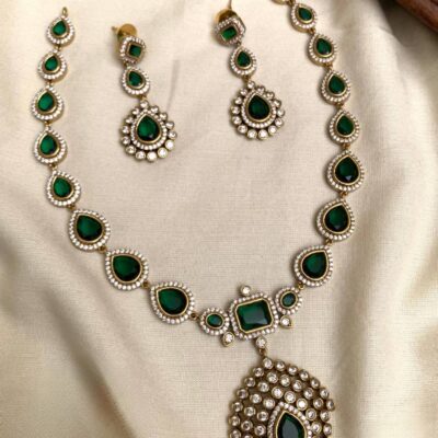 Jyothika Shot Necklce