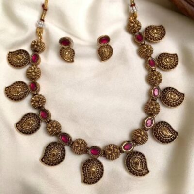 Mango Necklace