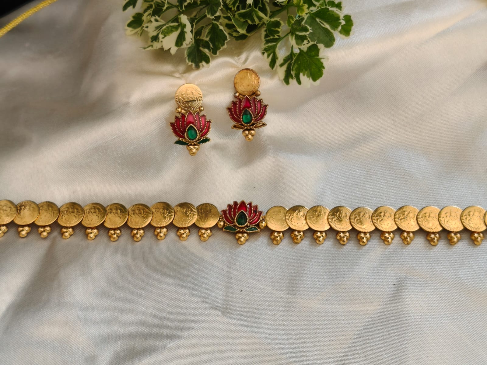 Lotus Kaashuu Necklace