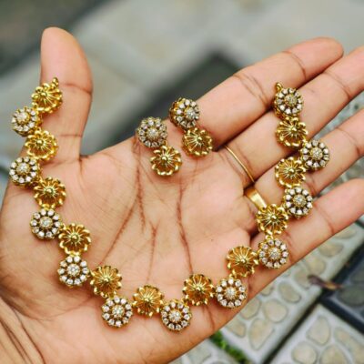 Alli Necklace
