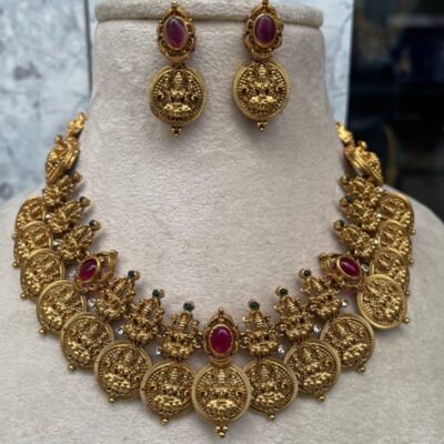 Madhavam Necklace